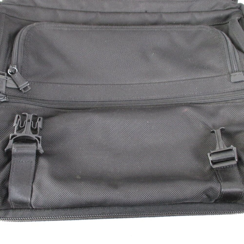 TUMI EXPANDABLE ORGANIZER LAPTOP BRIEFCASE - Picture 15 of 16